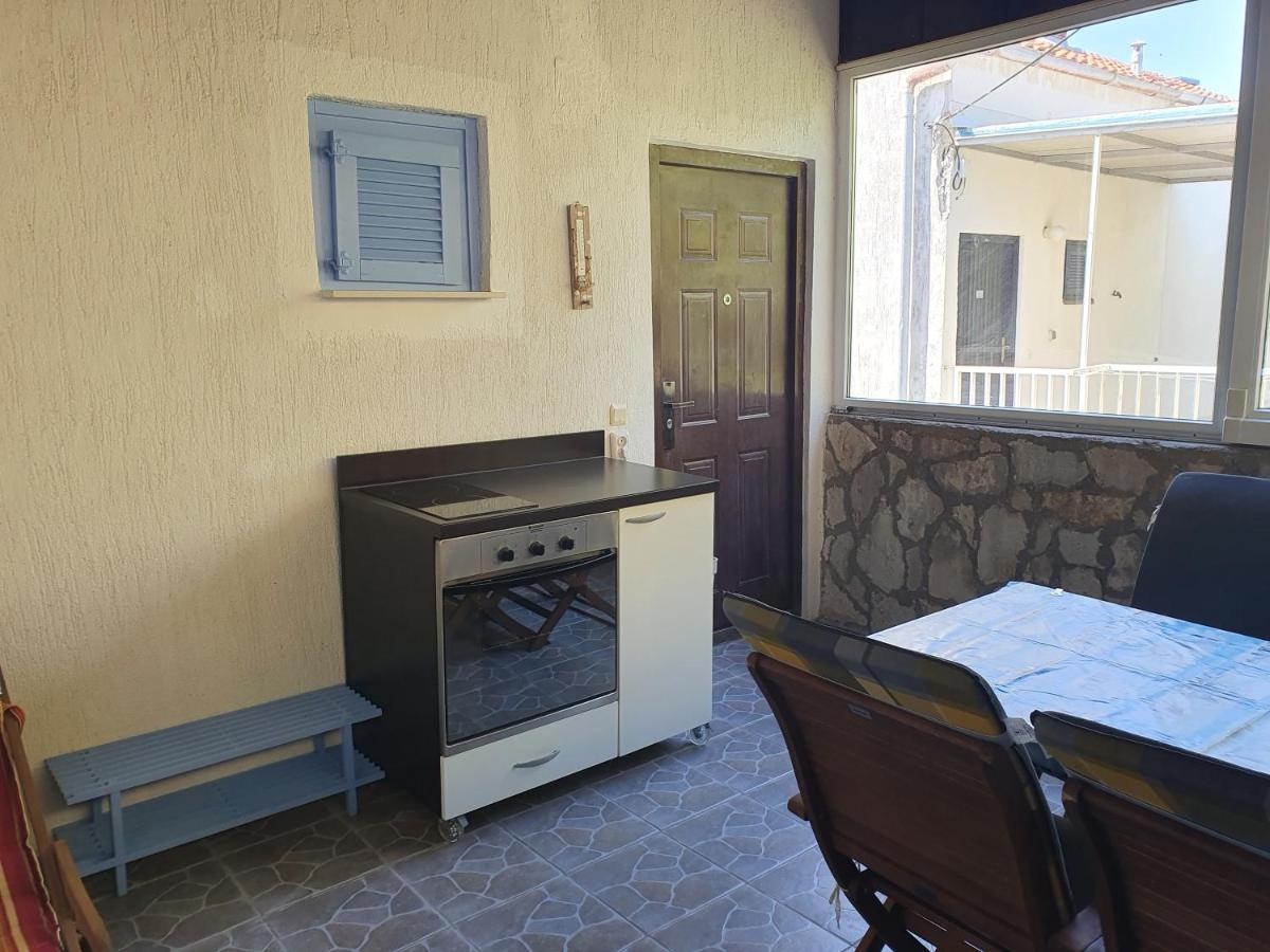Modern Two Floors Apartment With A Beautiful View Martinšćica Exterior foto